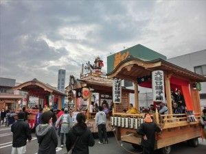 祭りは最後まで賑やかです