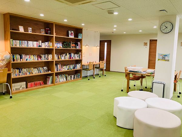 センター内の風景。名古屋市在住の15歳~概ね39歳までの若者であればどなたでも利用できます。