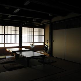 愛媛県内子町。八日市の街道に面する町屋。