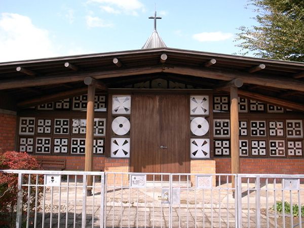 丸太を使った教会
