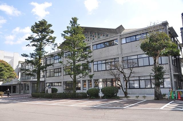 愛媛県鬼北町庁舎