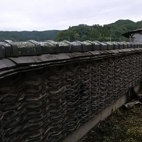 瓦塀