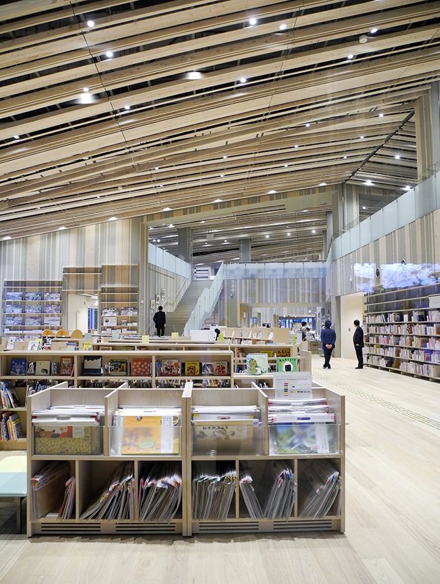 守山市立図書館「木の森」