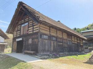 伝建地区・前沢曲家集落