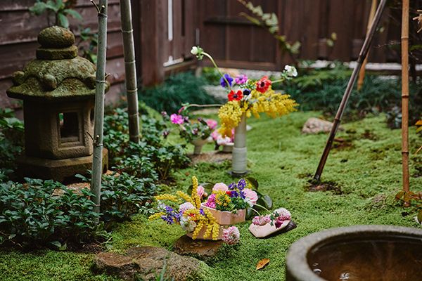 花材：菜の花、千鳥草、十二単、ミモザ、アネモネ、ラナンキュラス、スカビオサ