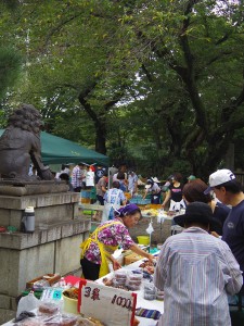 世田谷観音 朝市