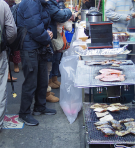 ハモニカ横丁朝市