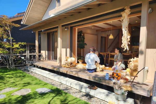 愛知県一宮市｜エコ建築考房（ハロウィン-ほうき作り）10/20（日）