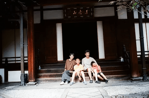 メリーゴーランド京都　植本一子 写真展「わたしの すきな 家族」