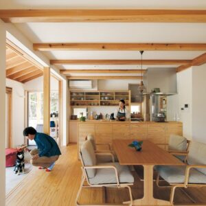注文住宅｜香川県 設計＝中島祐三『リビング土間がつなぐ緑の庭と木の家』