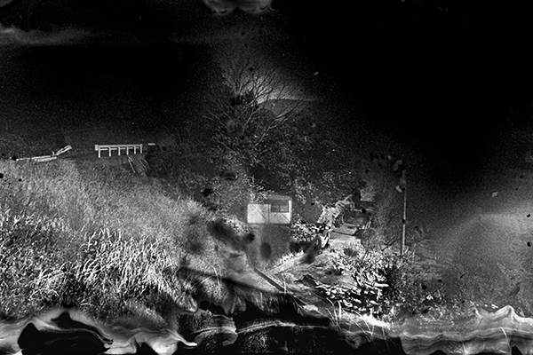 ホホホ座浄土寺店　卯月梨沙 2nd写真集「幽明 - Between this World and the Next -」出版記念展