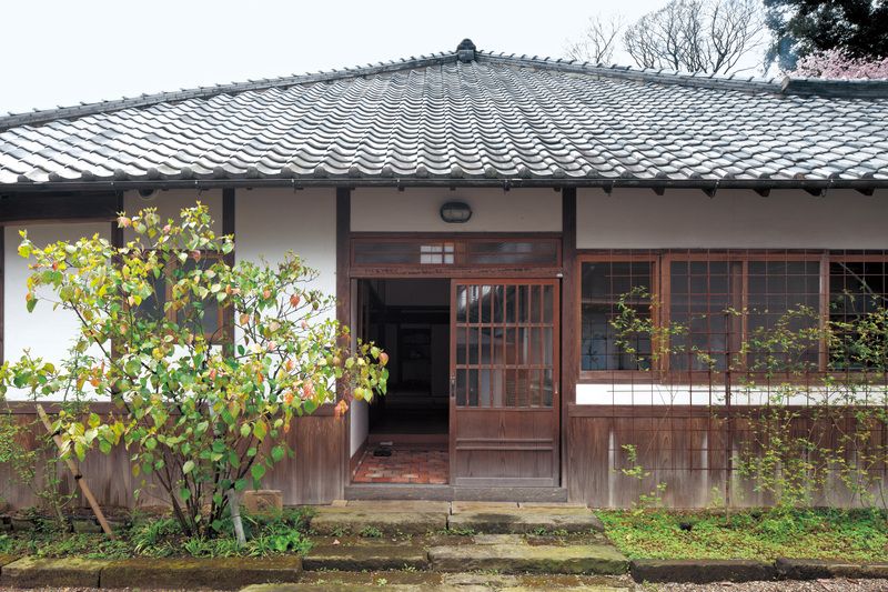 熊本県熊本市　注文住宅　建築家　横内敏人　時を経て響き合う和と洋のアンティーク