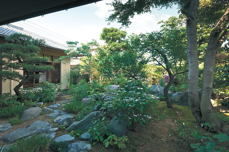 K邸の庭