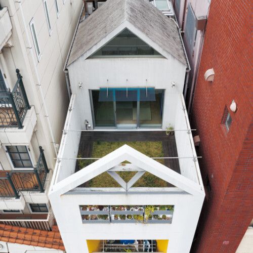 東京都港区　注文住宅　建築家　黒田幸弘　最上階に設けた畳の間で、癒しの時間を。
